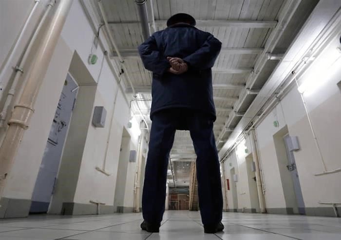 В Москве был арестован начальник районного ОМОНа Андреев. Он подозревается в оказании помощи своей жене-адвокату и латвийской компании.