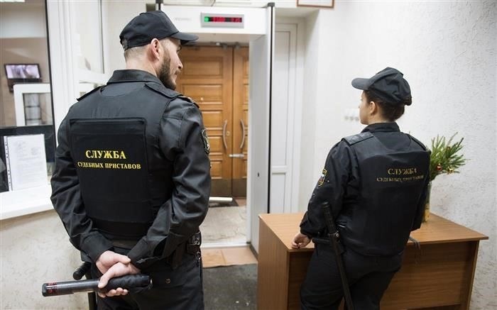 Закон нарушают все