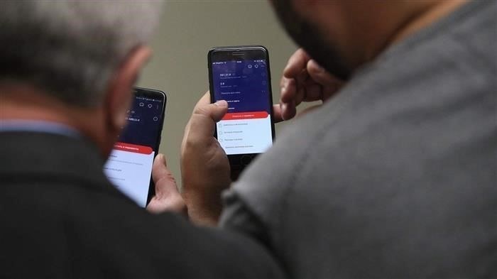 Как подростки вовлекаются в мошенничество с банковскими картами
