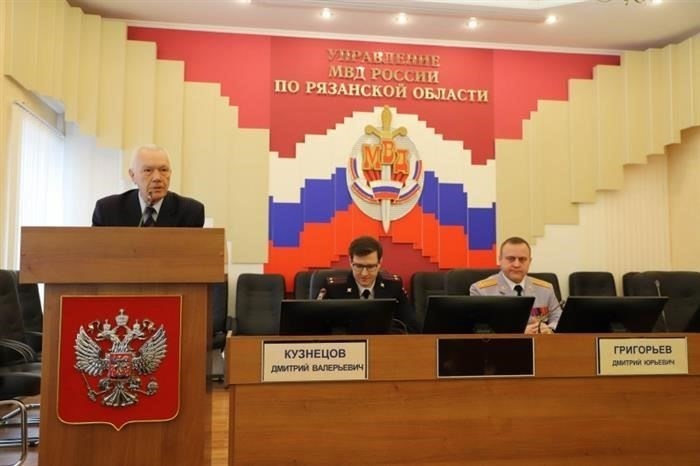 Ветераны и действующие сотрудники службы экономической безопасности отмечены за службу