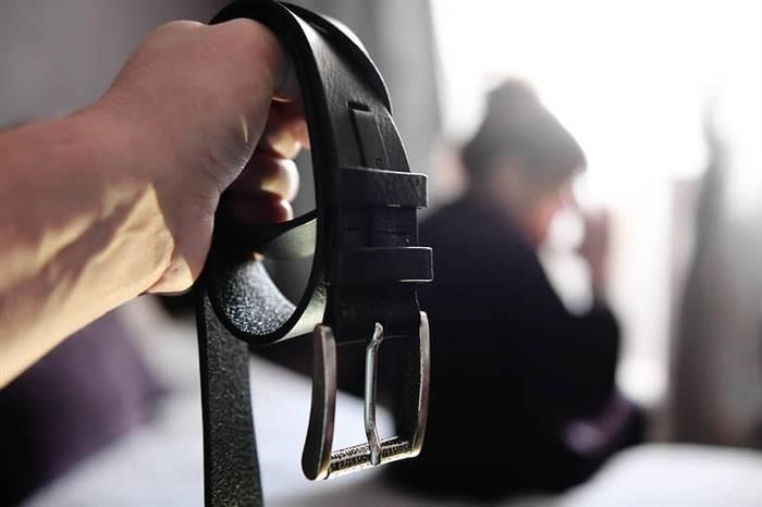 Полиция подозревается в халатности, приведшей к ножевому ранению 17-летней девушки
